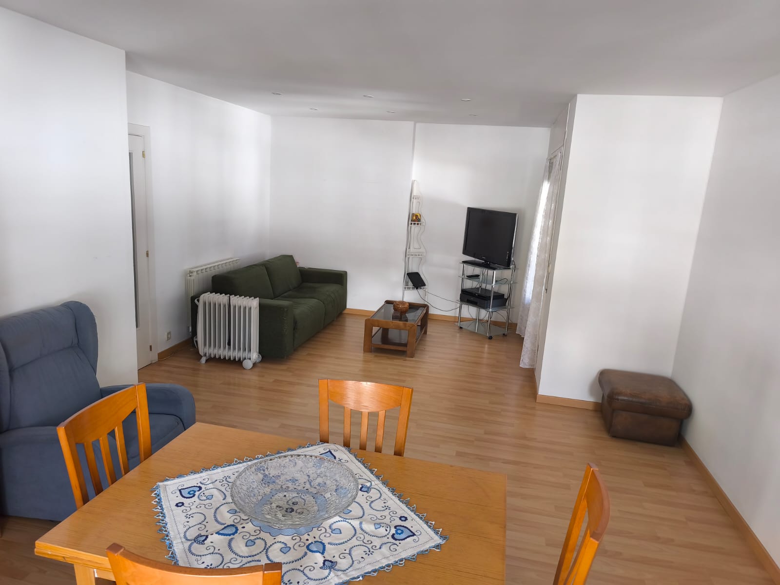 Piso de alquiler en Arinsal, 3 habitaciones, 100 metros