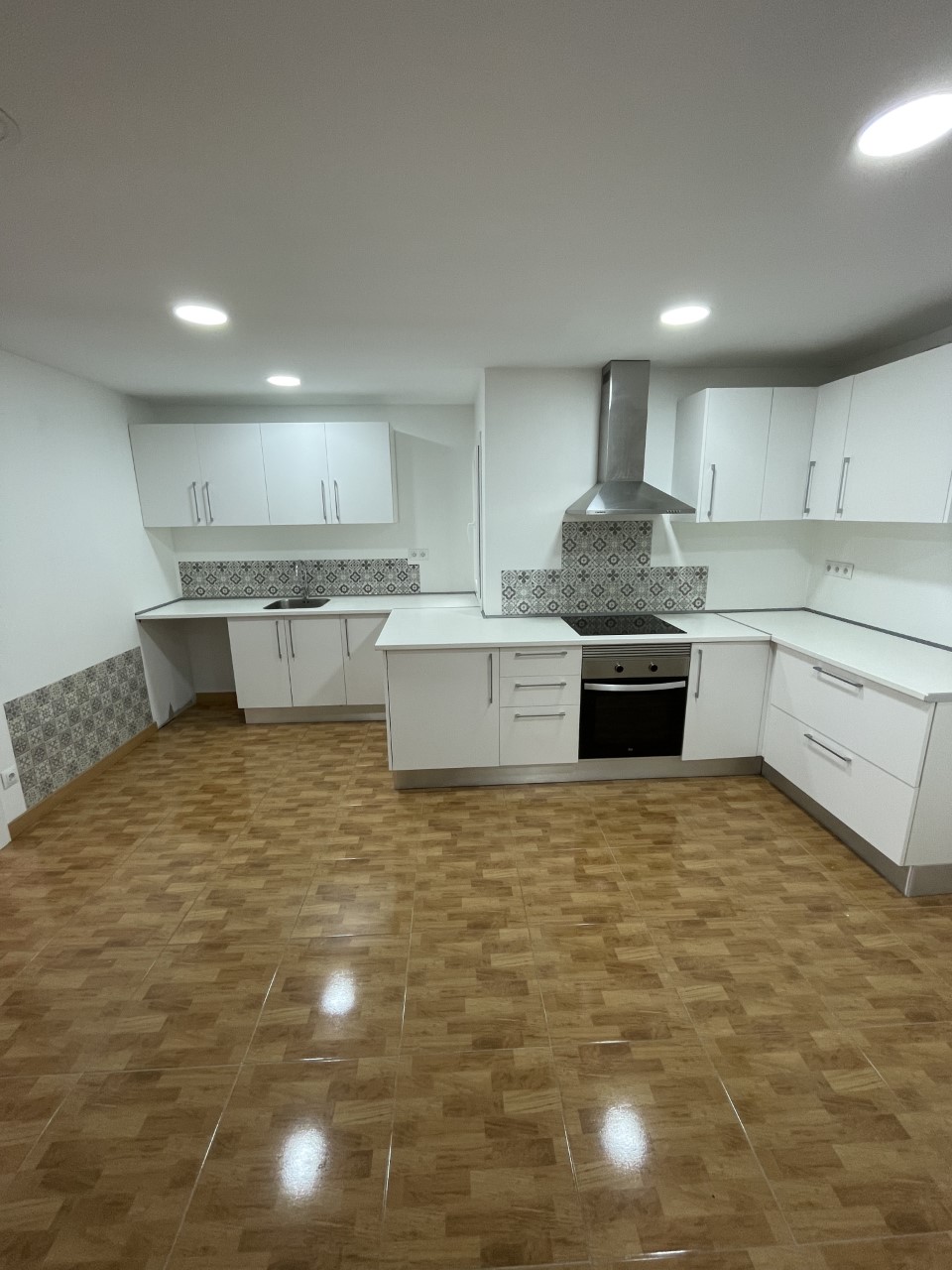 Pis de lloguer a Escaldes Engordany, 3 habitacions, 170 metres