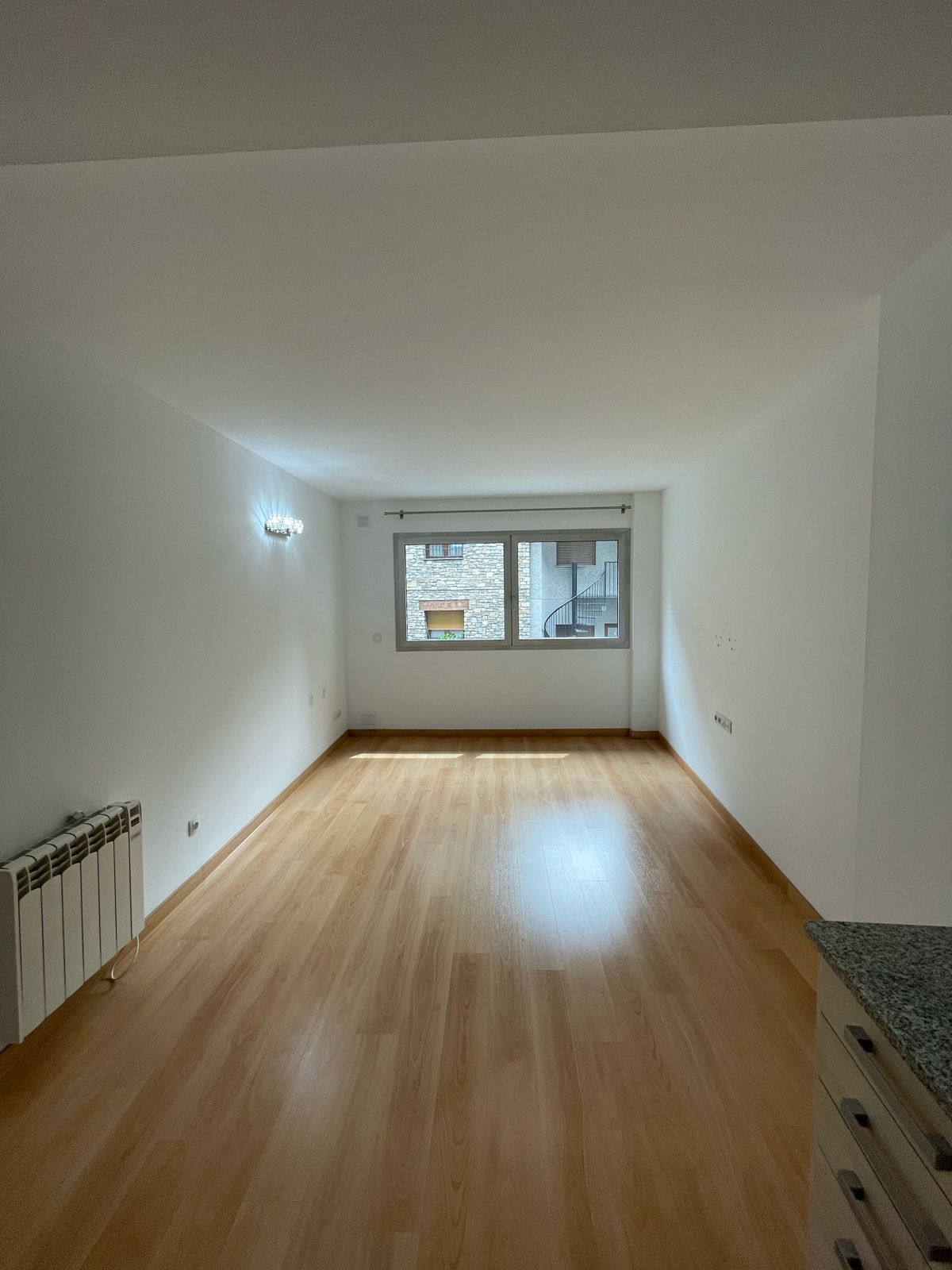 Pis de lloguer a Andorra la Vella, 2 habitacions, 80 metres