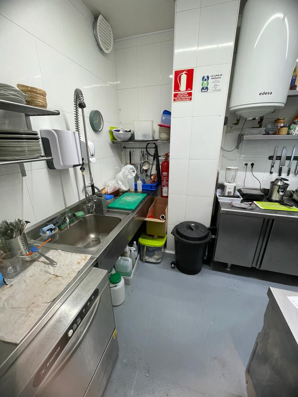 Local comercial de lloguer a Escaldes Engordany, 155 metres