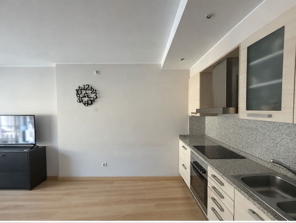 Pis de lloguer a Andorra la Vella, 2 habitacions, 85 metres