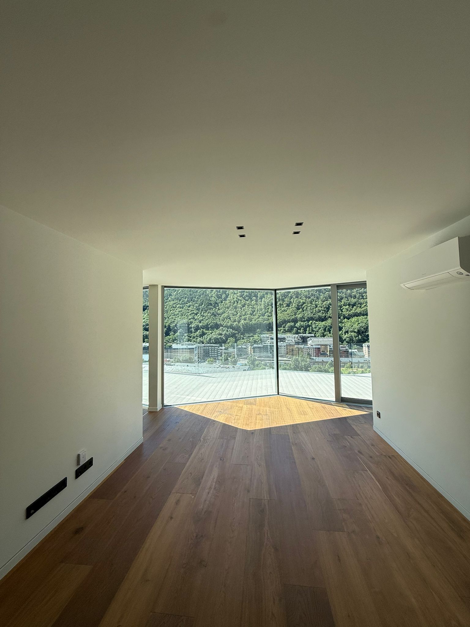 Àtic en venda a Andorra la Vella, 3 habitacions, 120 metres