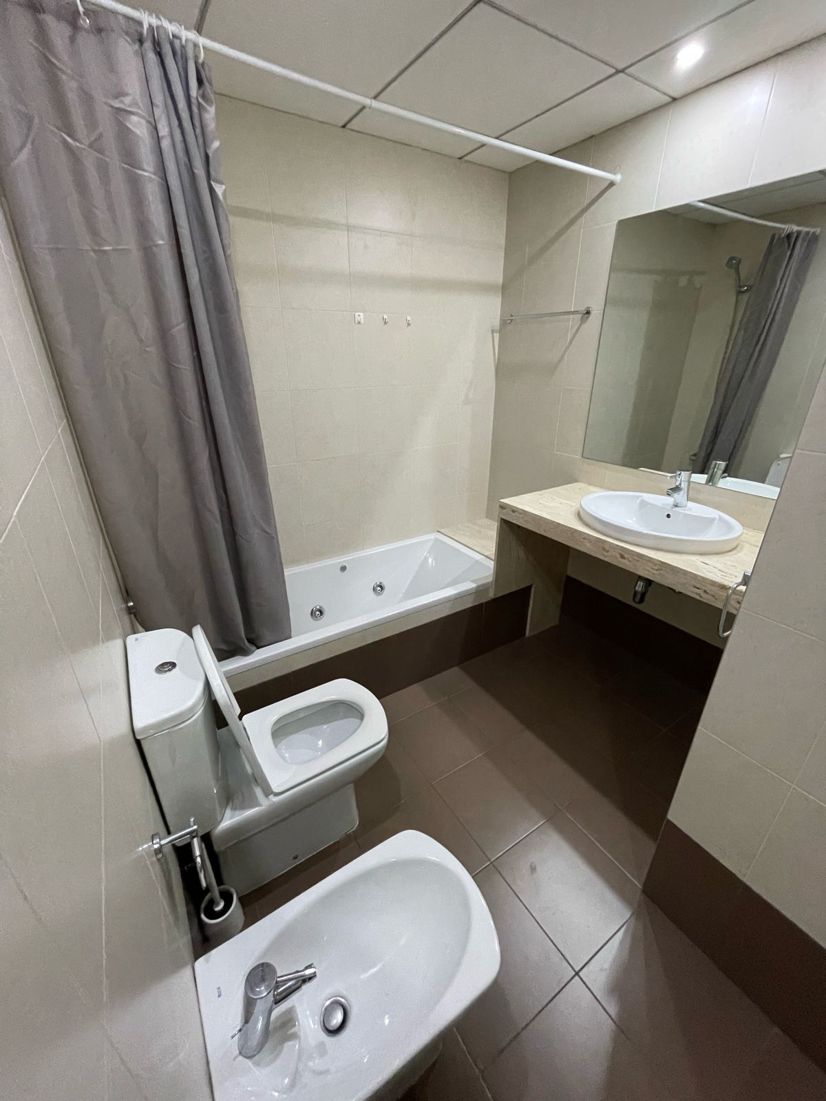 Pis de lloguer a Andorra la Vella, 2 habitacions, 80 metres