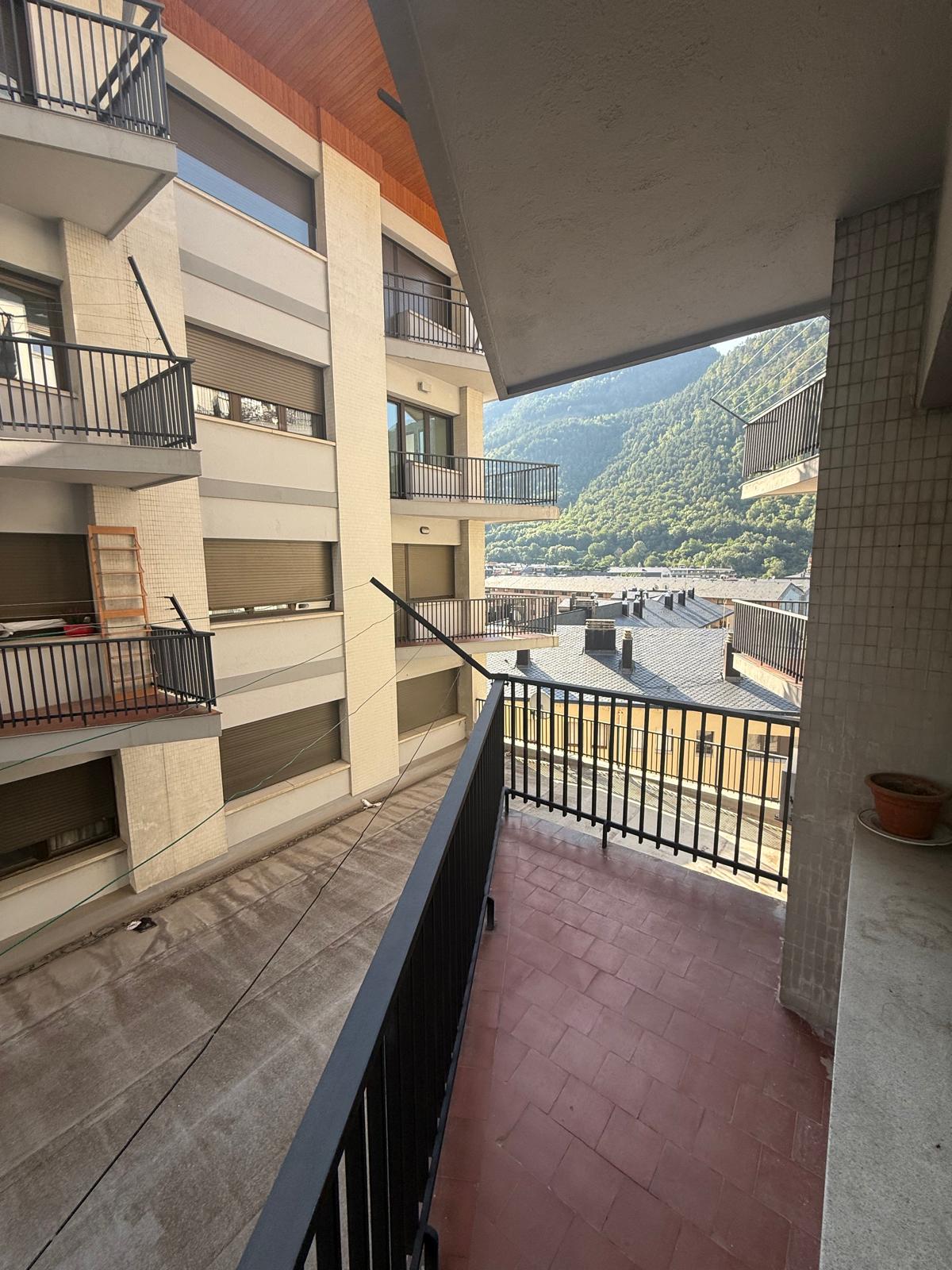 Pis de lloguer a Andorra la Vella, 2 habitacions, 95 metres