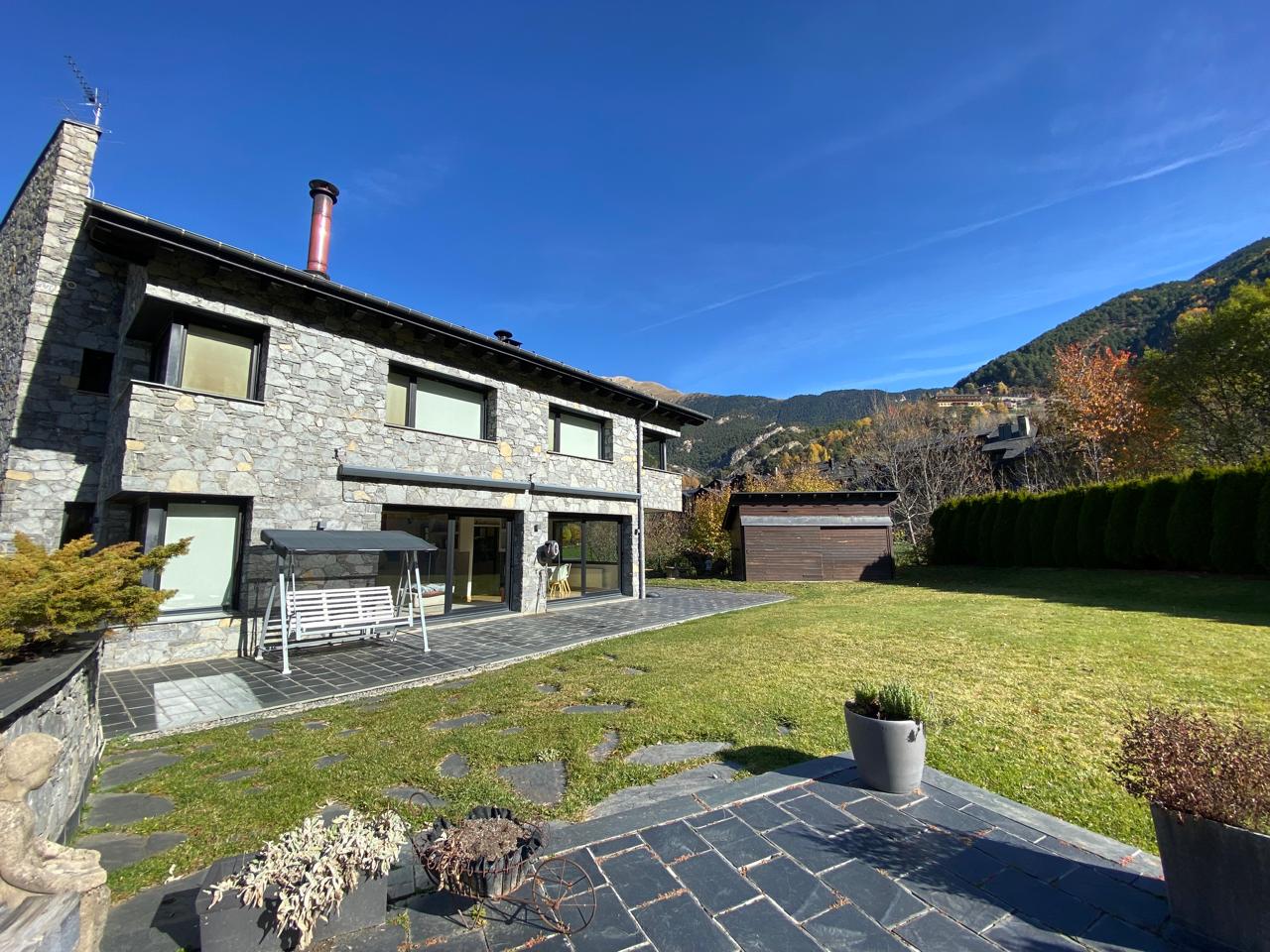 Chalet en venta en Ordino, 5 habitaciones, 340 metros