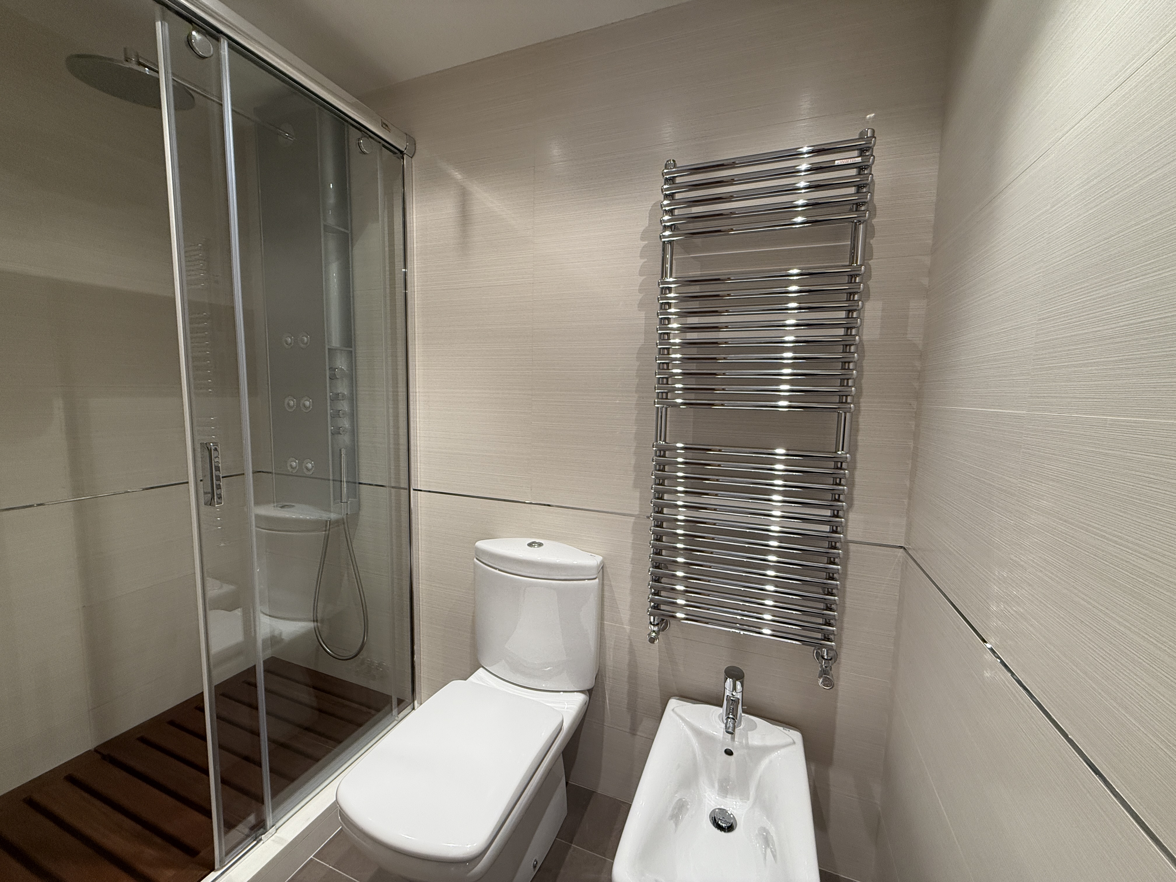 Piso de alquiler en Escaldes Engordany, 3 habitaciones, 142 metros