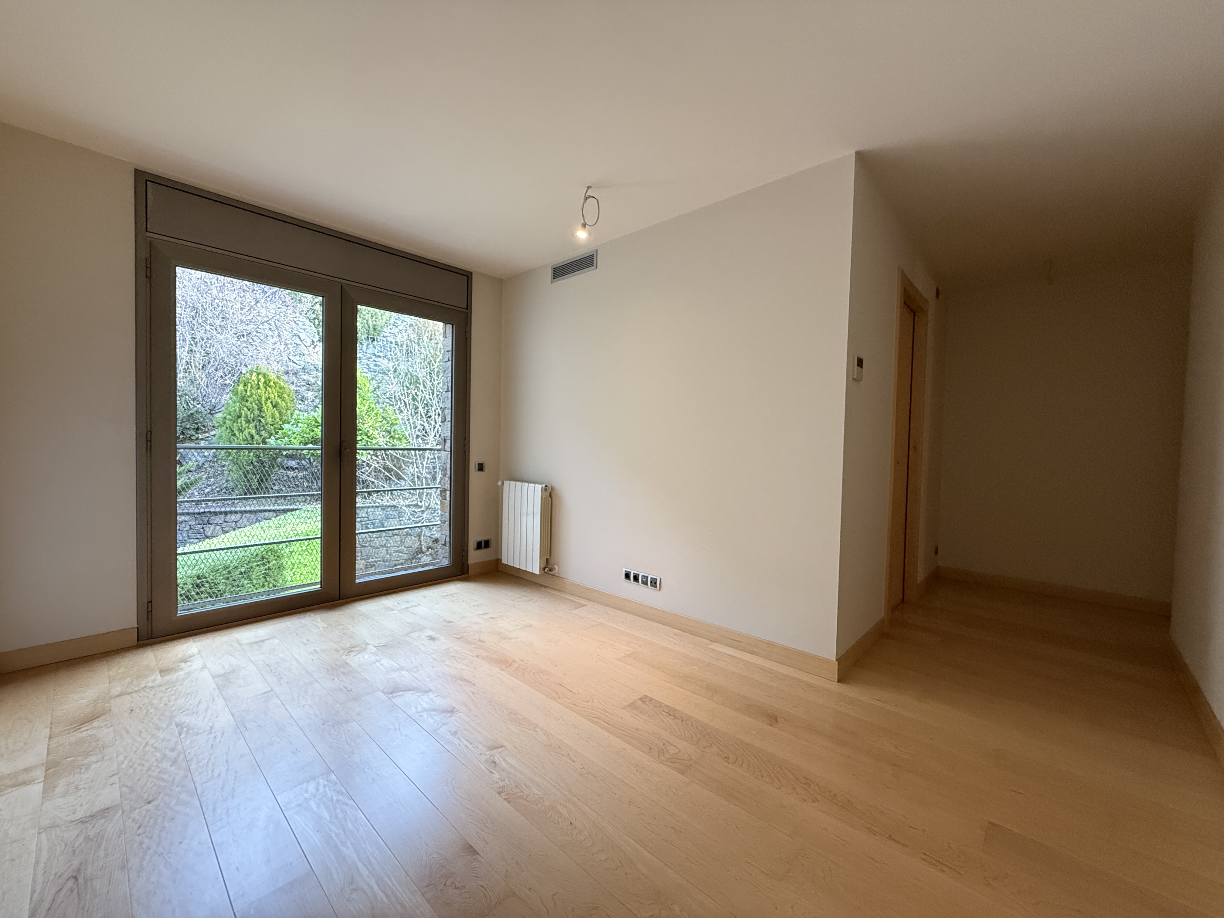 Piso de alquiler en Escaldes Engordany, 3 habitaciones, 142 metros