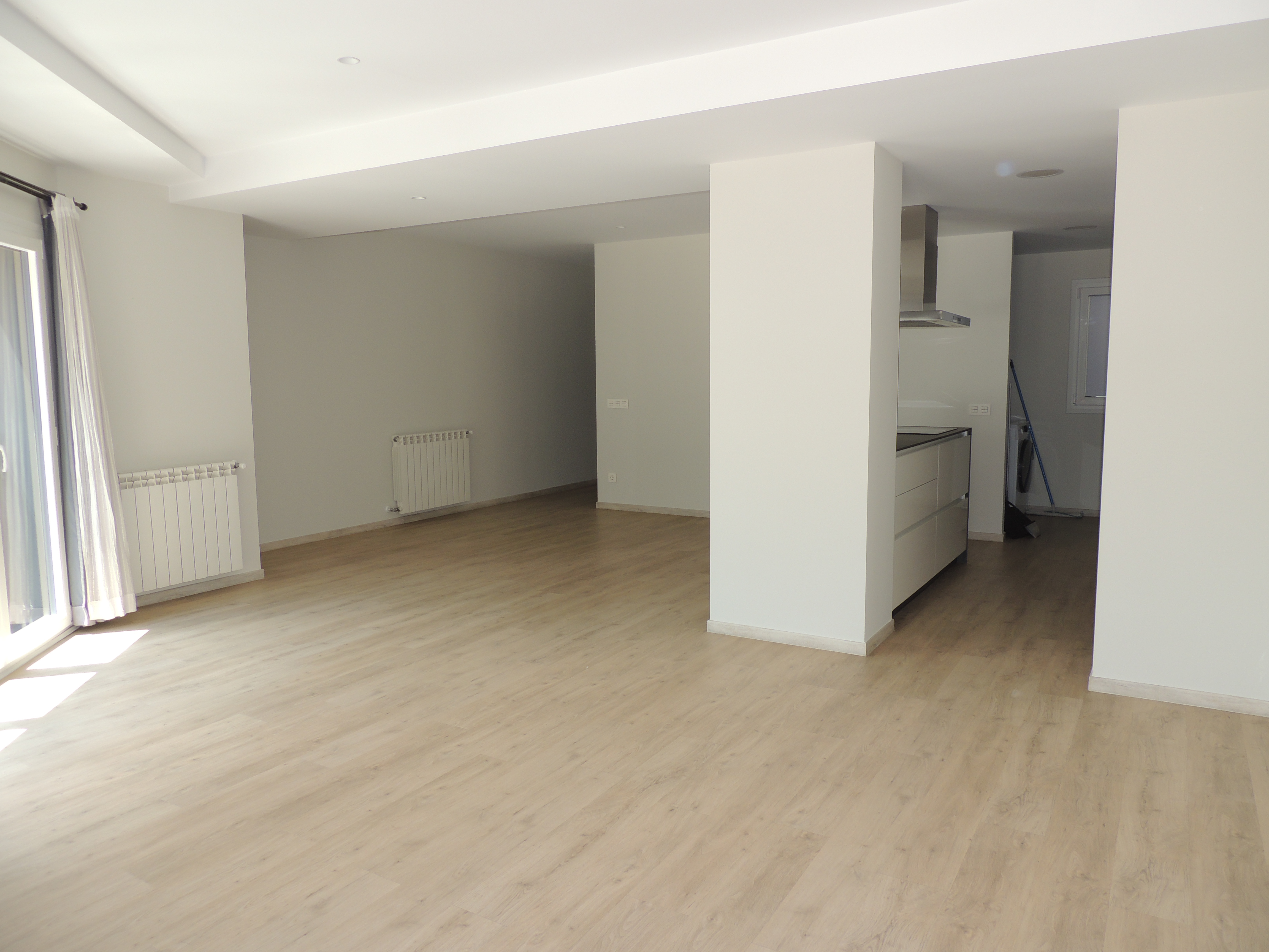 Piso de alquiler en Andorra la Vella, 2 habitaciones, 100 metros