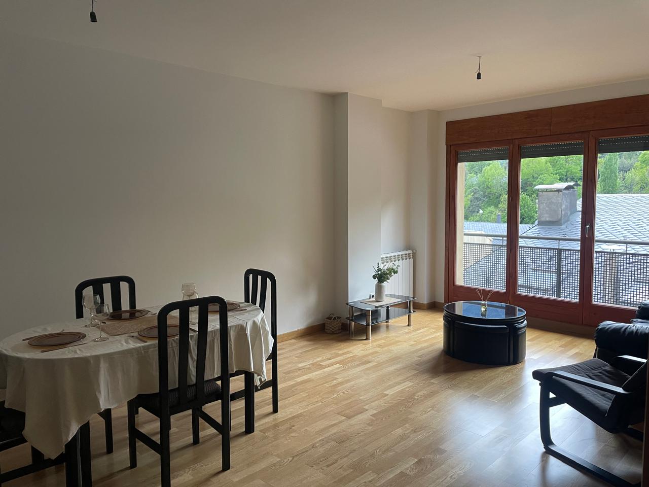 Pis de lloguer a Escaldes Engordany, 1 habitació, 57 metres