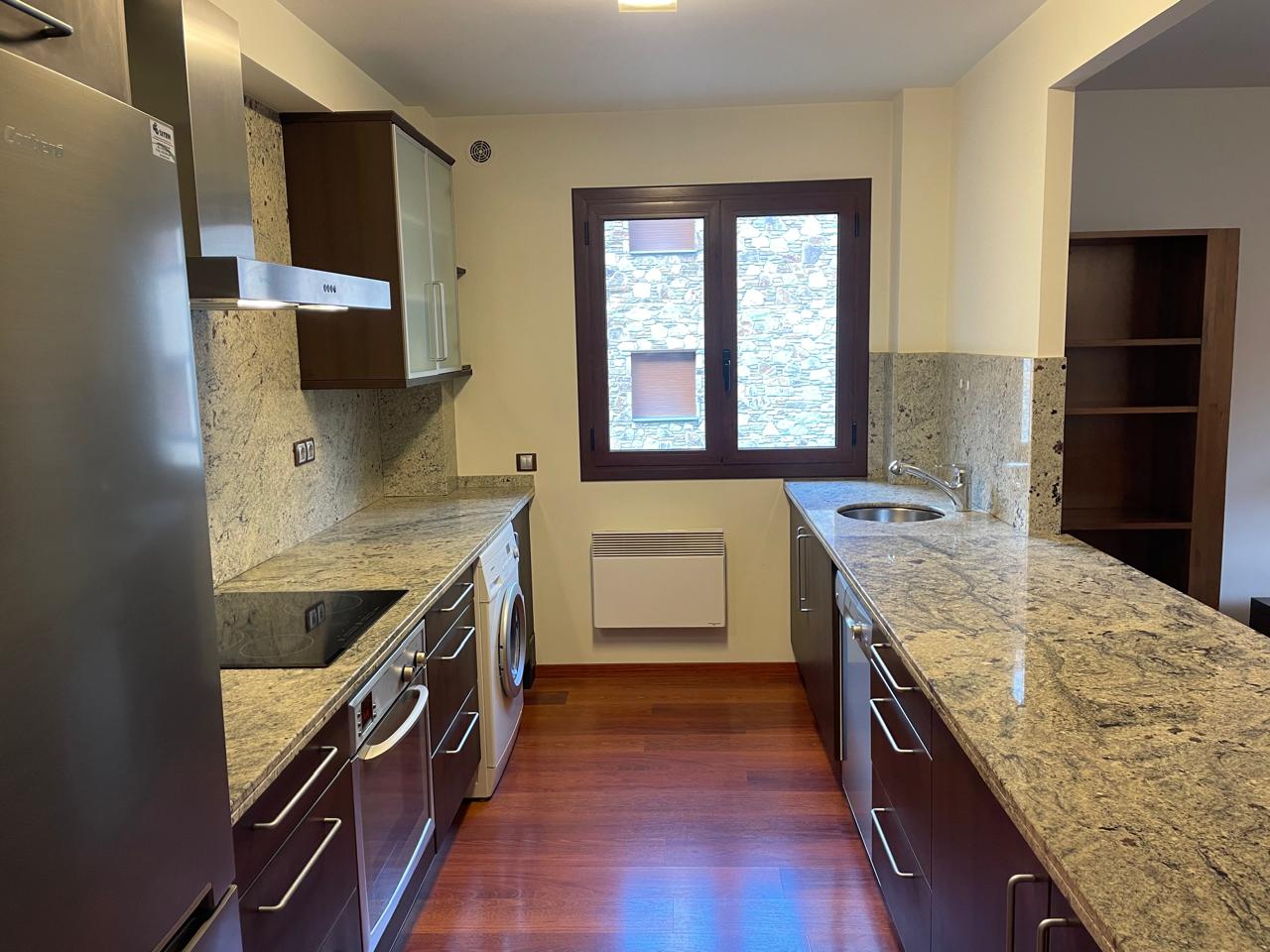 Pis de lloguer a Arinsal, 3 habitacions, 106 metres