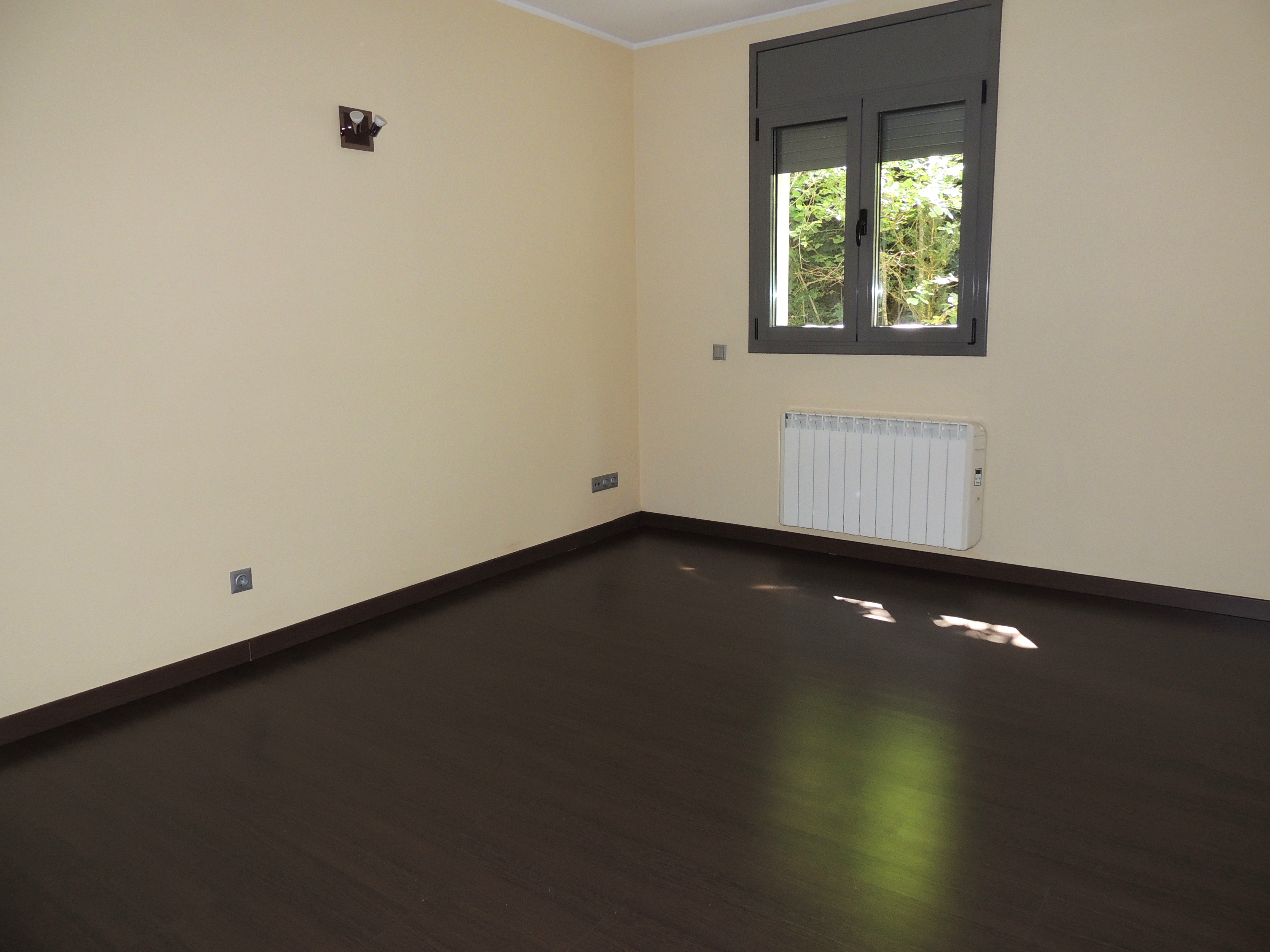 Àtic de lloguer a Arinsal, 4 habitacions, 202 metres