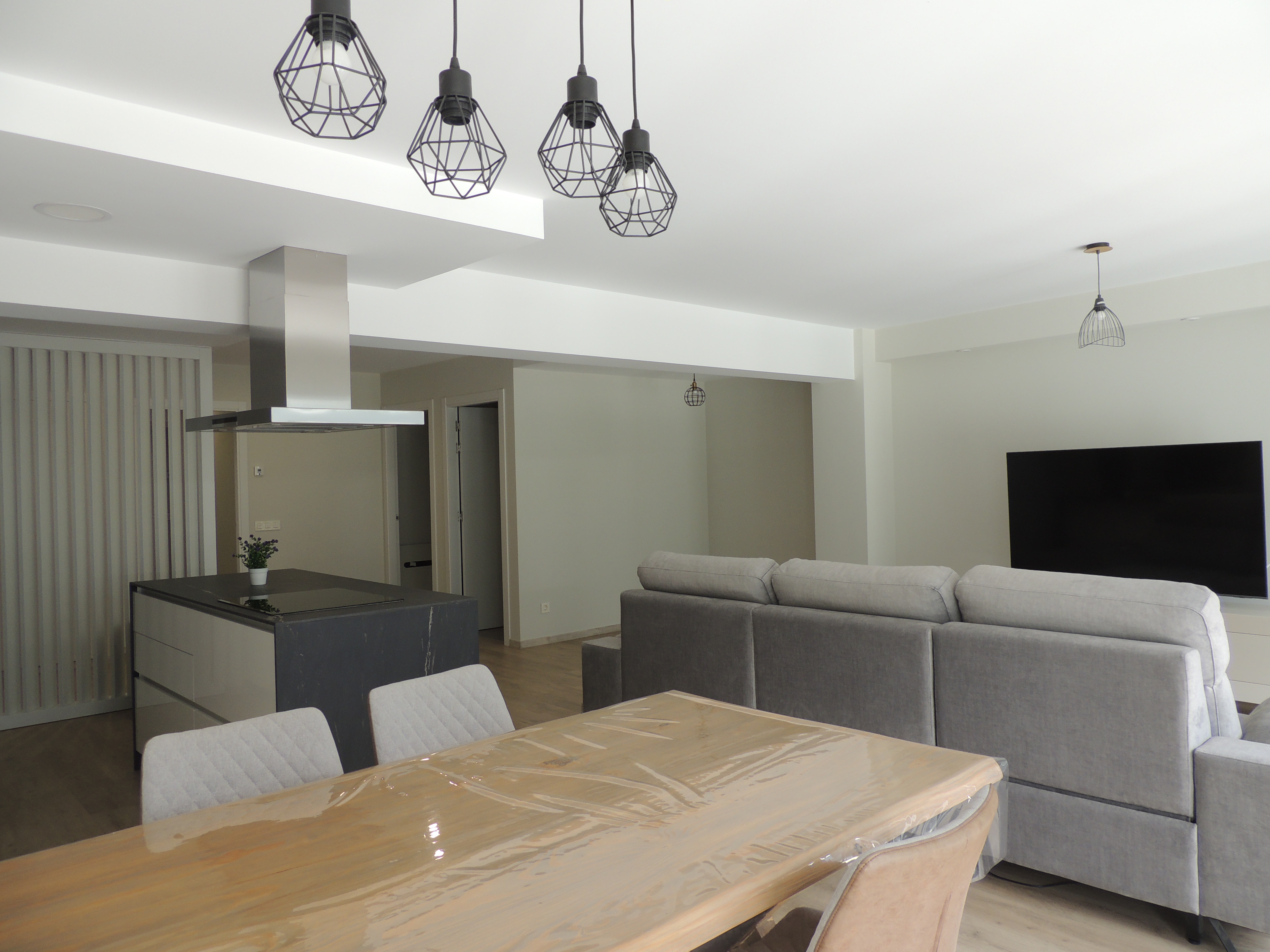Piso de alquiler en Andorra la Vella, 3 habitaciones, 130 metros