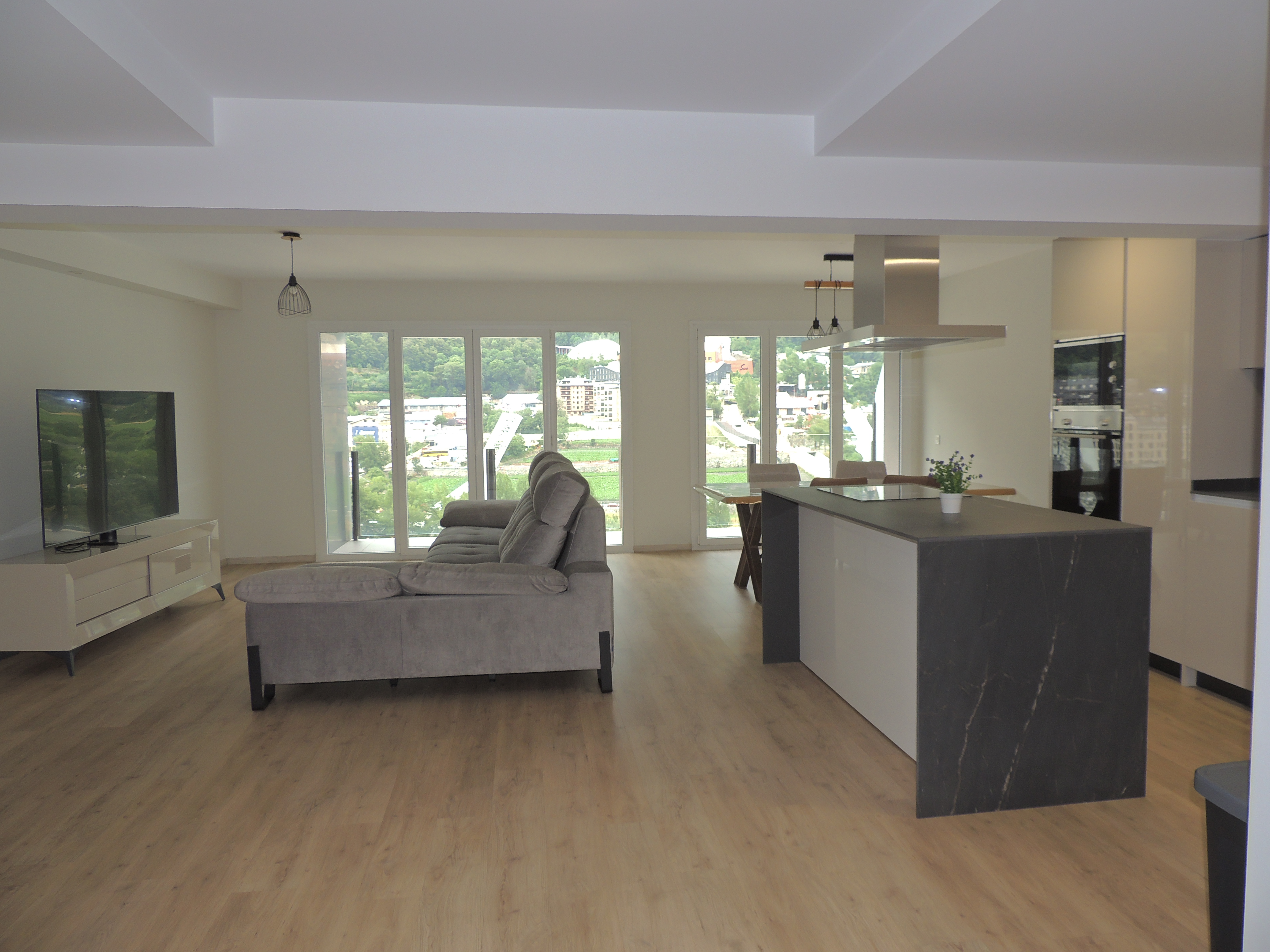 Piso en venta en Andorra la Vella, 3 habitaciones, 130 metros