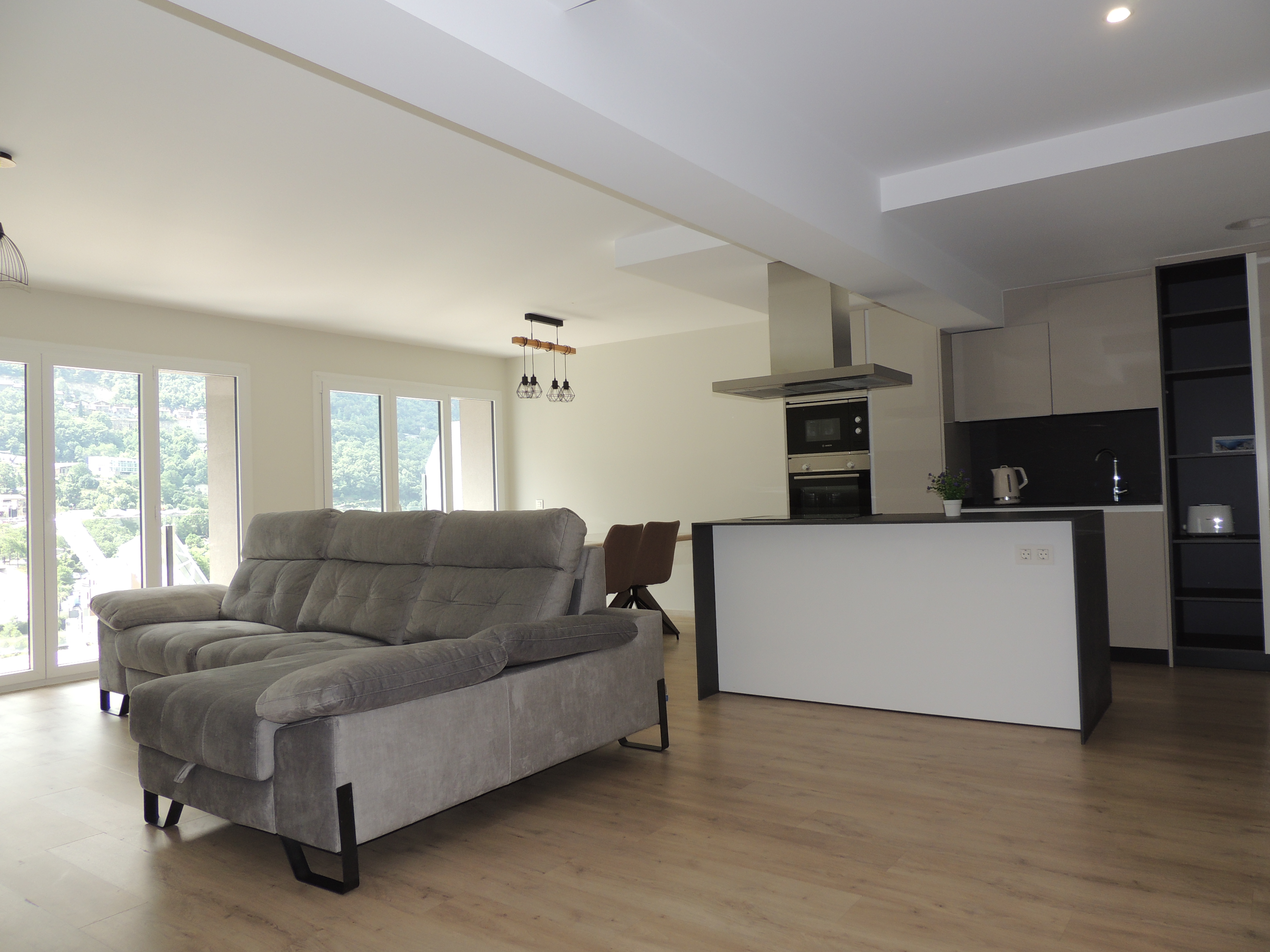 Pis de lloguer a Andorra la Vella, 3 habitacions, 137 metres