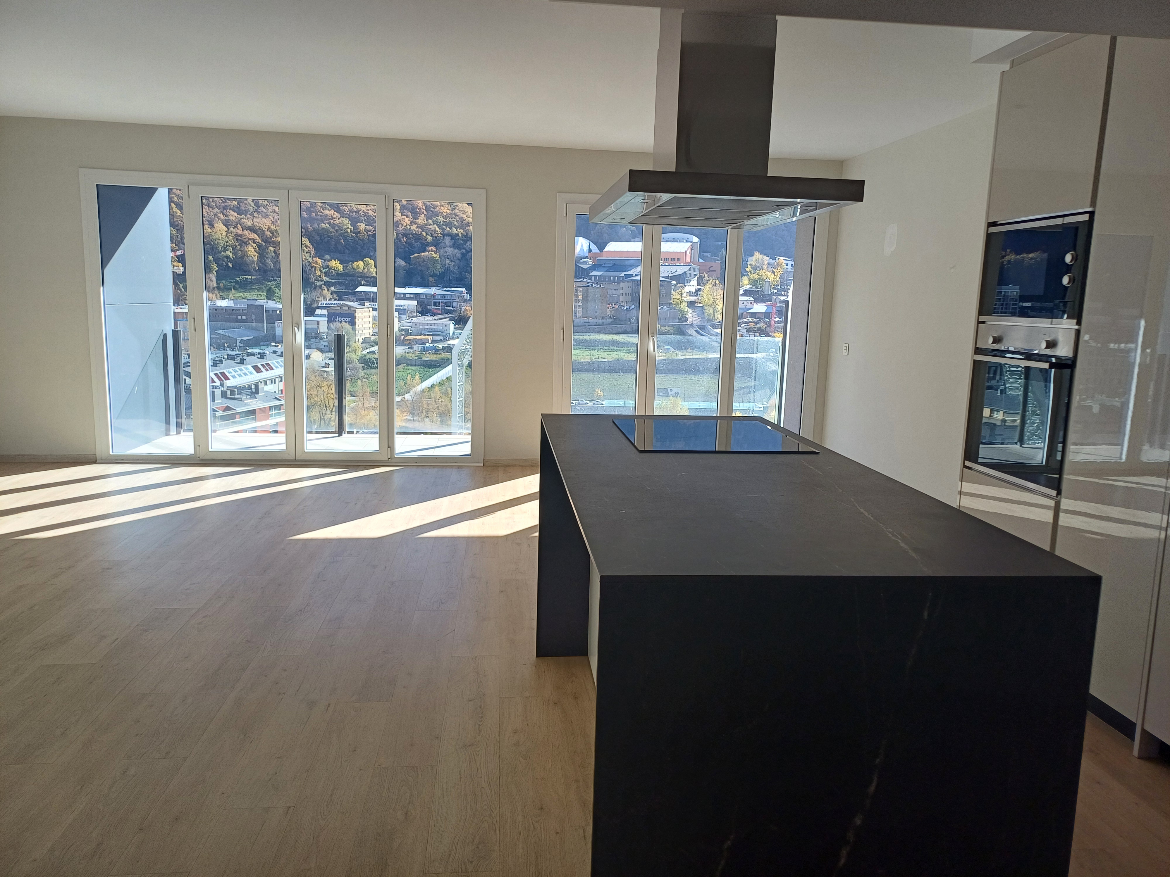 Dúplex de lloguer a Andorra la Vella, 4 habitacions, 182 metres