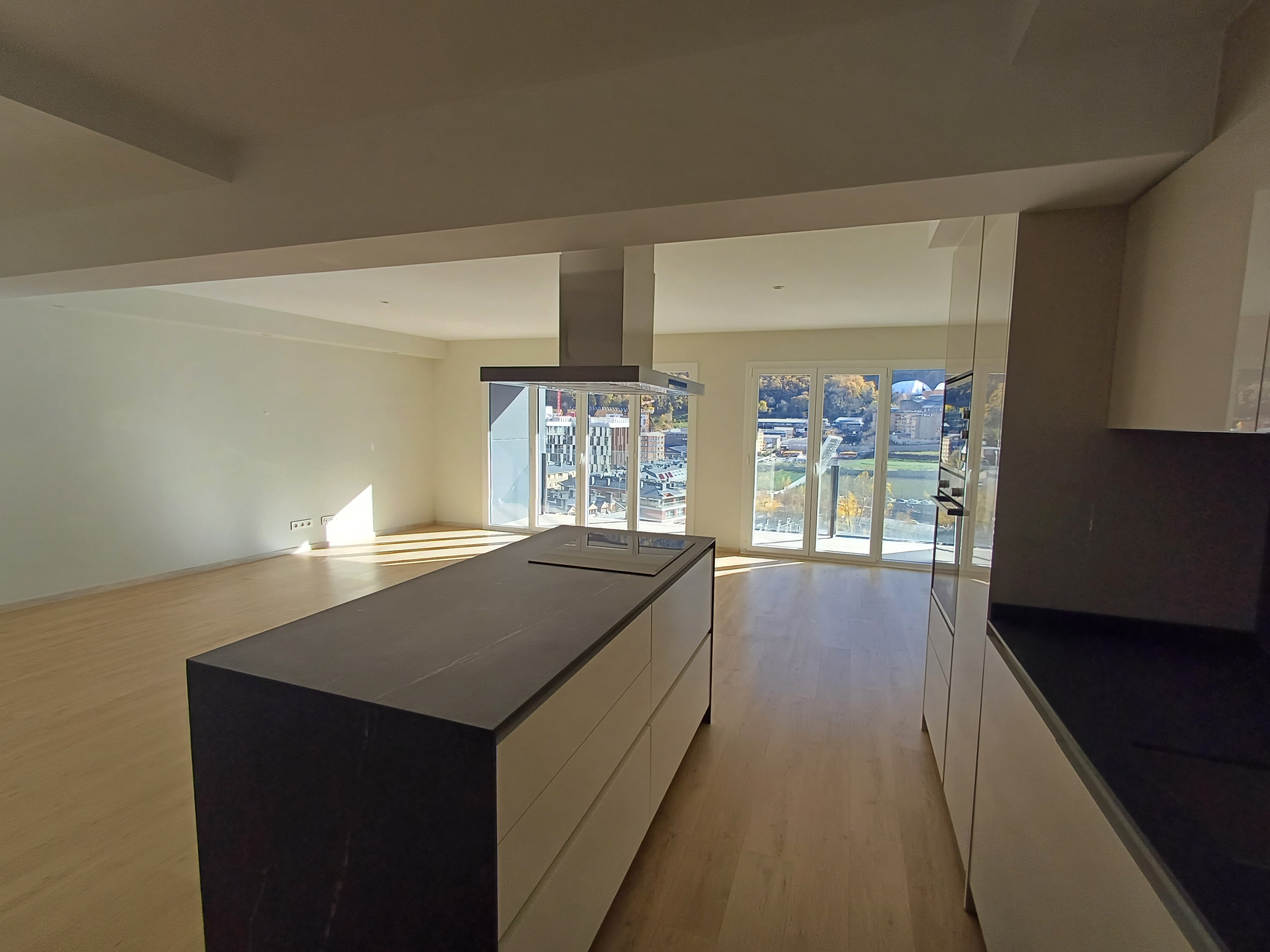 Ático en venta en Andorra la Vella, 4 habitaciones, 182 metros