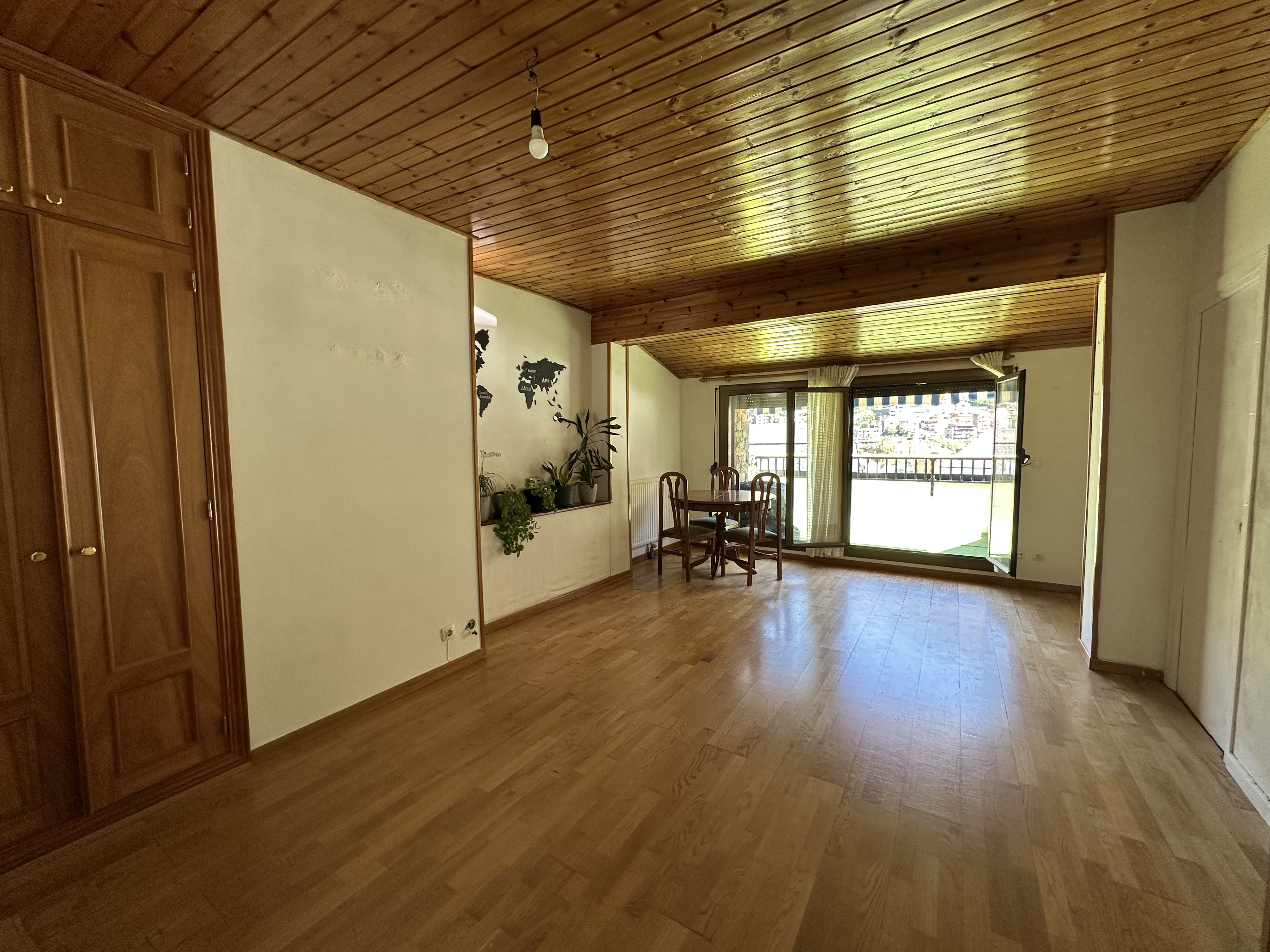 Àtic de lloguer a Encamp, 2 habitacions, 72 metres