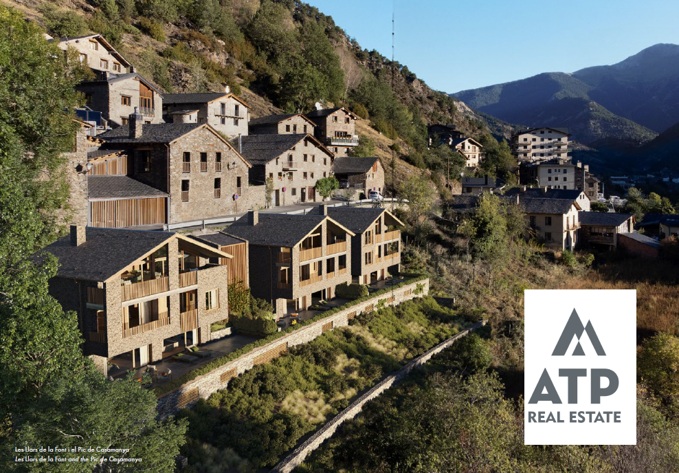 Casa adosada en venta en Sispony, 4 habitaciones, 559 metros