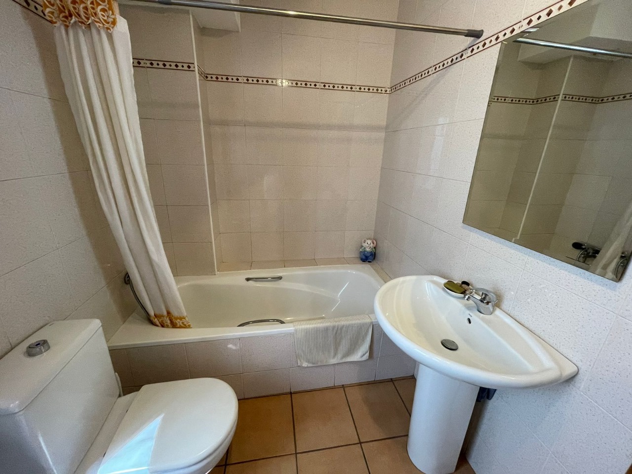 Casa adossada en venda a Andorra la Vella, 4 habitacions, 435 metres