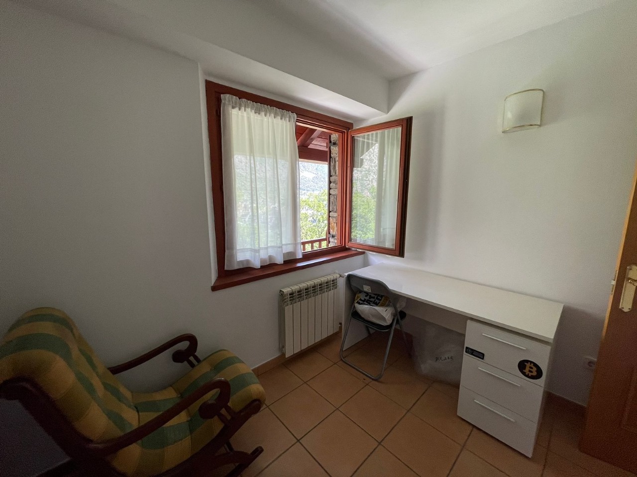 Casa adossada en venda a Andorra la Vella, 4 habitacions, 435 metres