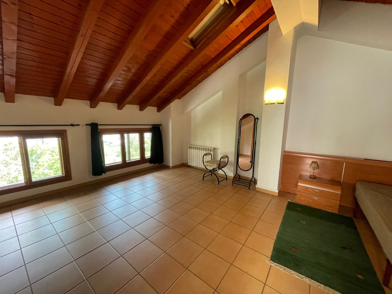 Casa adossada en venda a Andorra la Vella, 4 habitacions, 435 metres