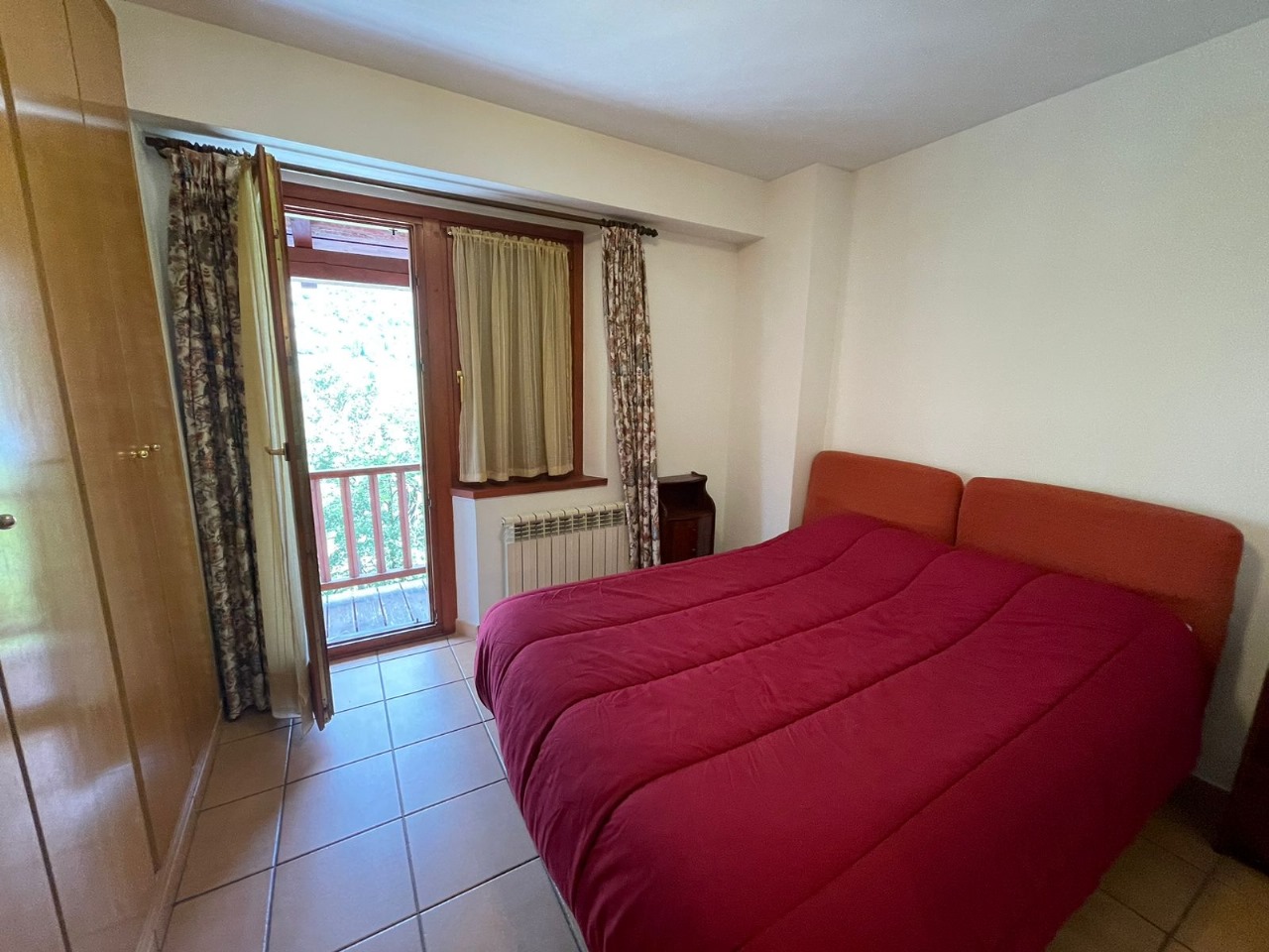 Casa adossada en venda a Andorra la Vella, 4 habitacions, 435 metres