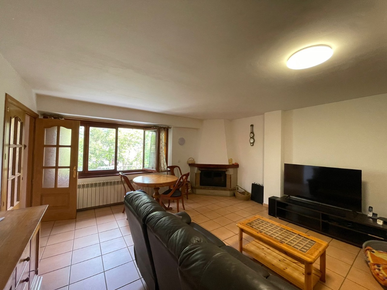 Casa adossada en venda a Andorra la Vella, 4 habitacions, 435 metres