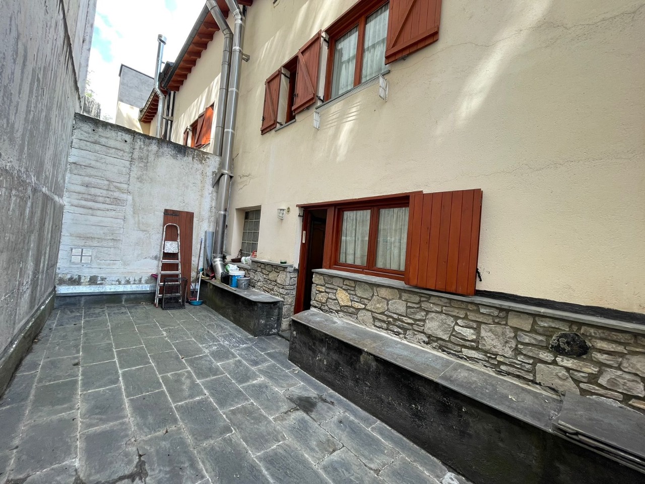 Casa adossada en venda a Andorra la Vella, 4 habitacions, 435 metres