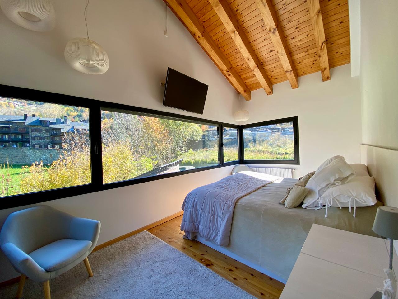 Chalet en venta en Ordino, 5 habitaciones, 340 metros