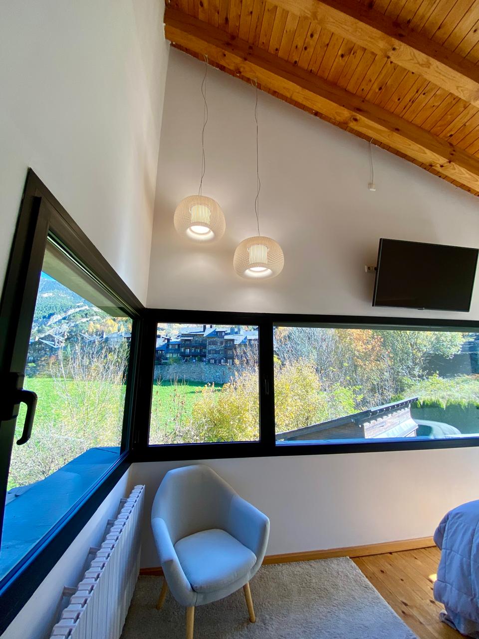 Chalet en venta en Ordino, 5 habitaciones, 340 metros