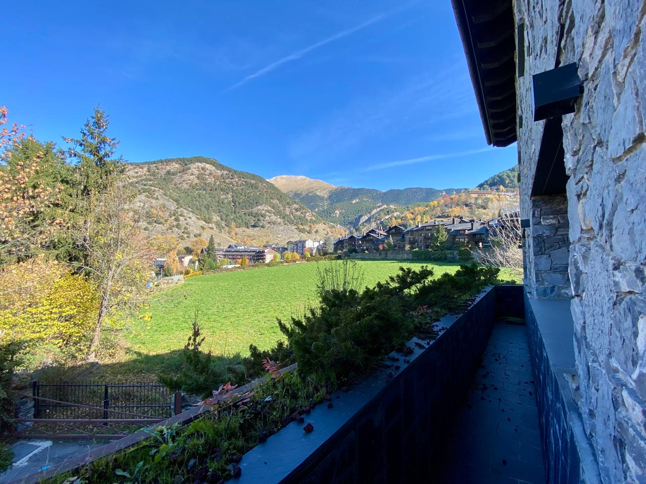 Chalet en venta en Ordino, 5 habitaciones, 340 metros