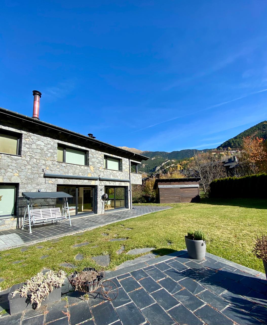 Chalet en venta en Ordino, 5 habitaciones, 340 metros