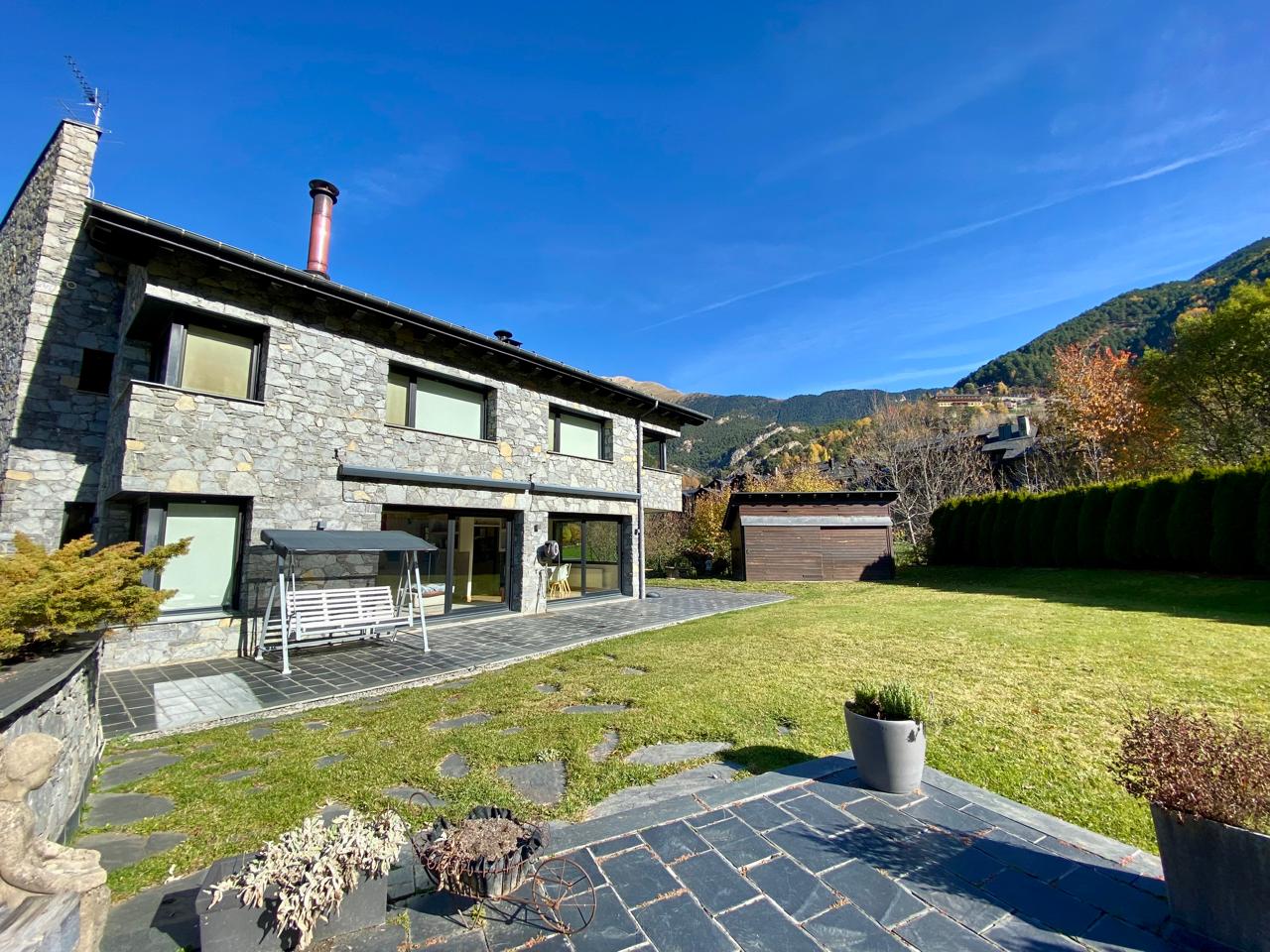 Chalet en venta en Ordino, 5 habitaciones, 340 metros