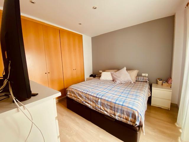 Piso de alquiler en Santa Coloma, 3 habitaciones, 120 metros