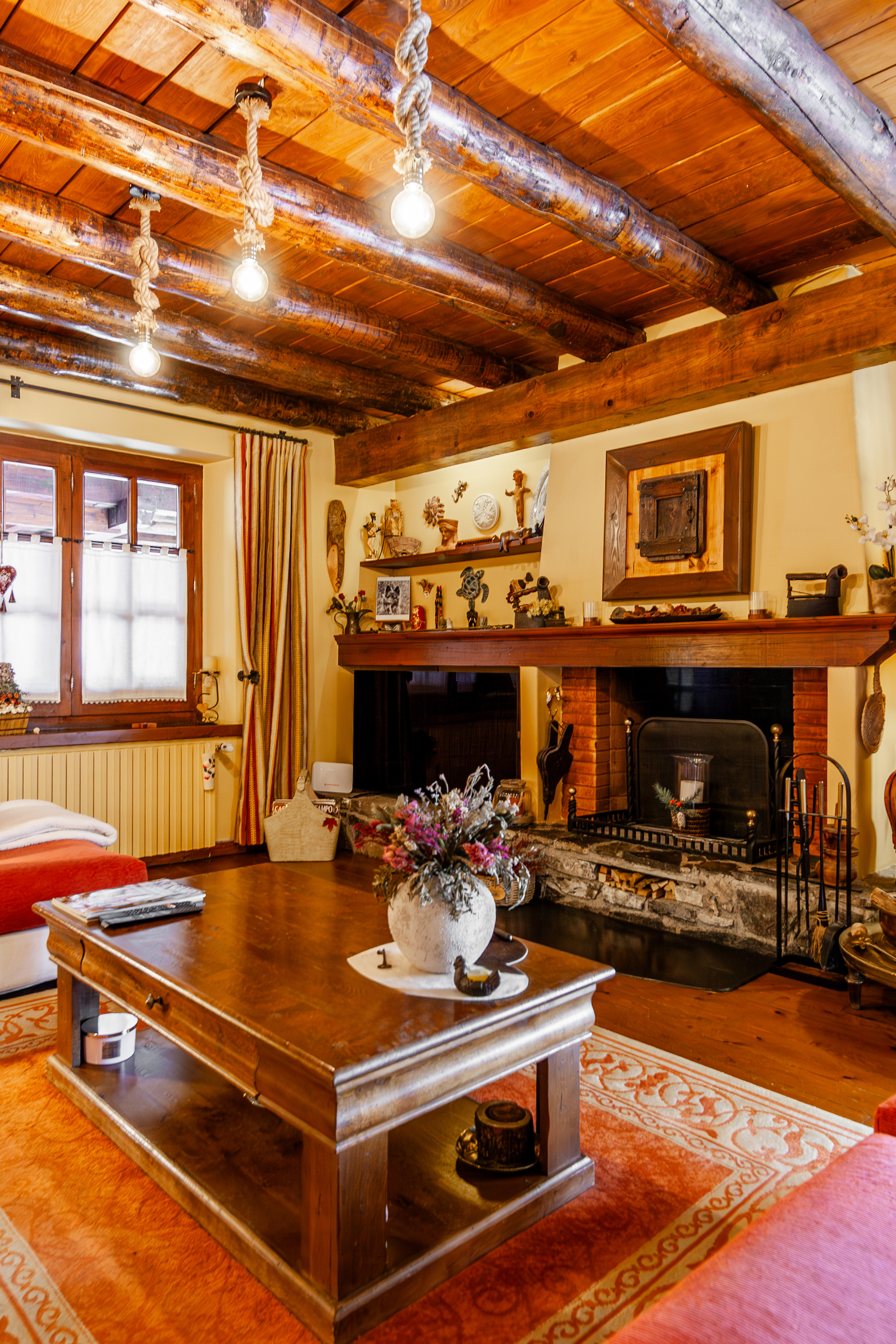 Dúplex en venta en Arinsal, 4 habitaciones, 288 metros