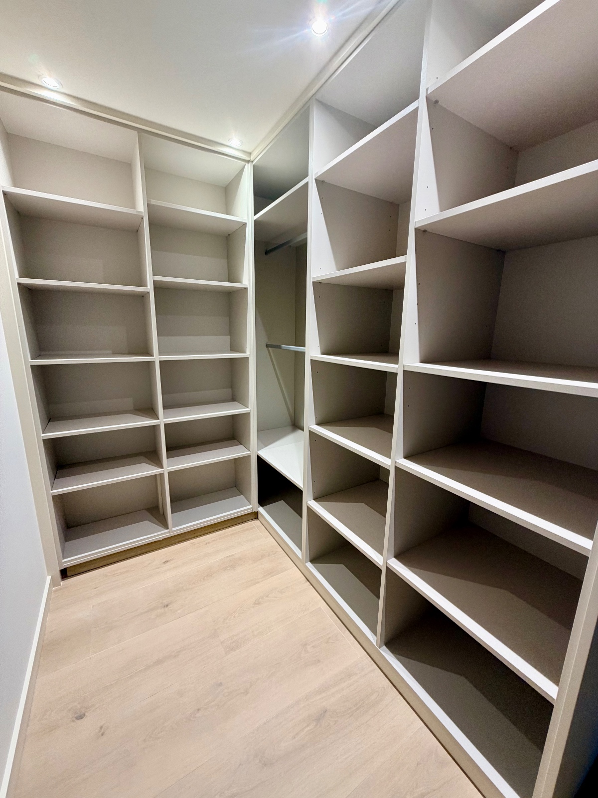 Piso de alquiler en Santa Coloma, 3 habitaciones, 130 metros