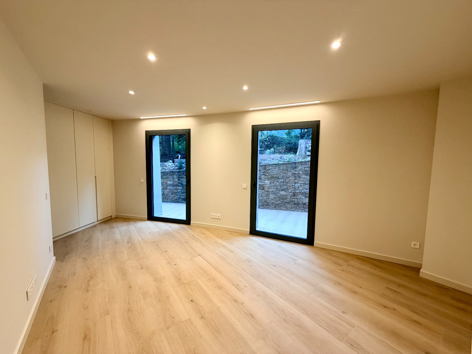 Piso de alquiler en Santa Coloma, 3 habitaciones, 130 metros