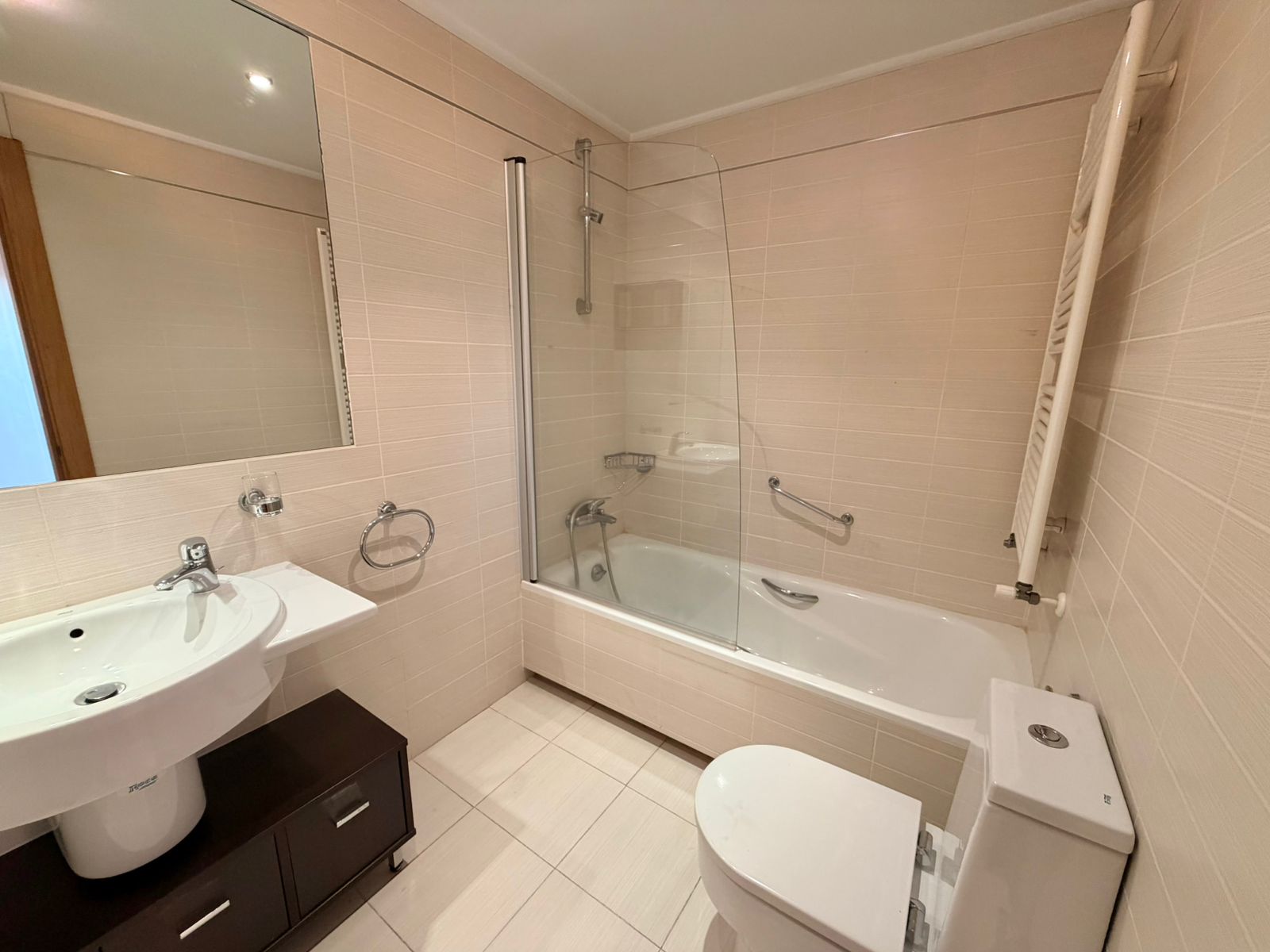 Pis de lloguer a Anyós, 2 habitacions, 85 metres