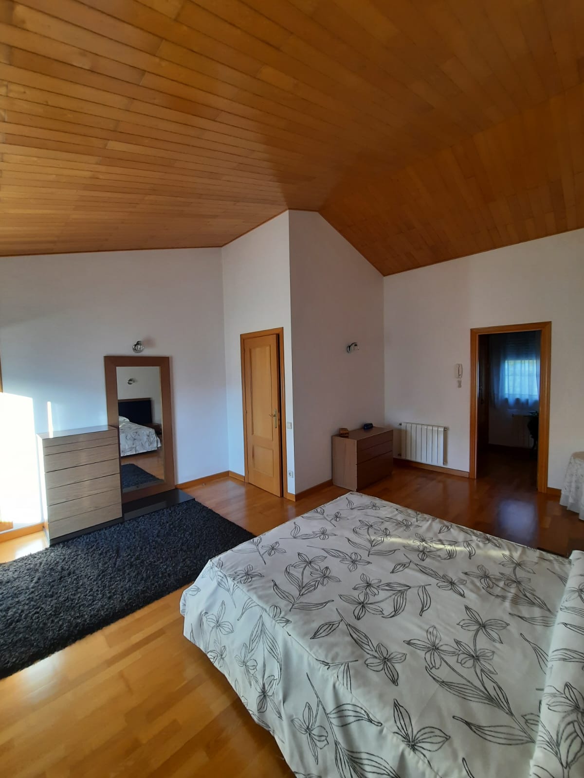 Casa adosada en venta en Escaldes Engordany, 4 habitaciones, 220 metros