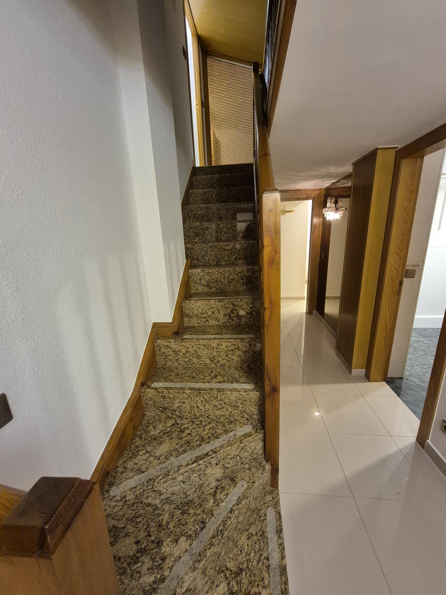 Ático en venta en Santa Coloma, 3 habitaciones, 120 metros