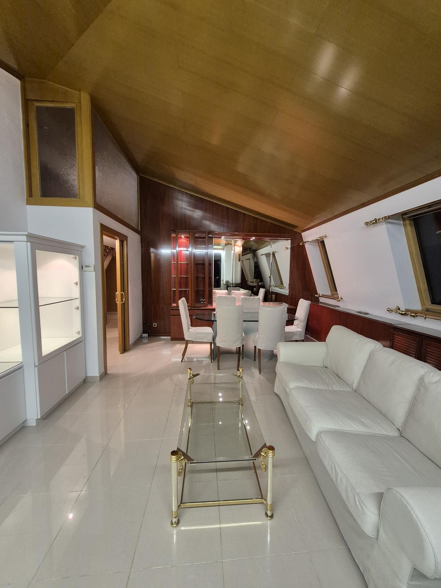 Ático en venta en Santa Coloma, 3 habitaciones, 120 metros