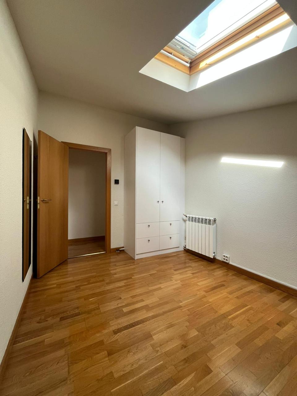 Àtic de lloguer a Andorra la Vella, 5 habitacions, 173 metres