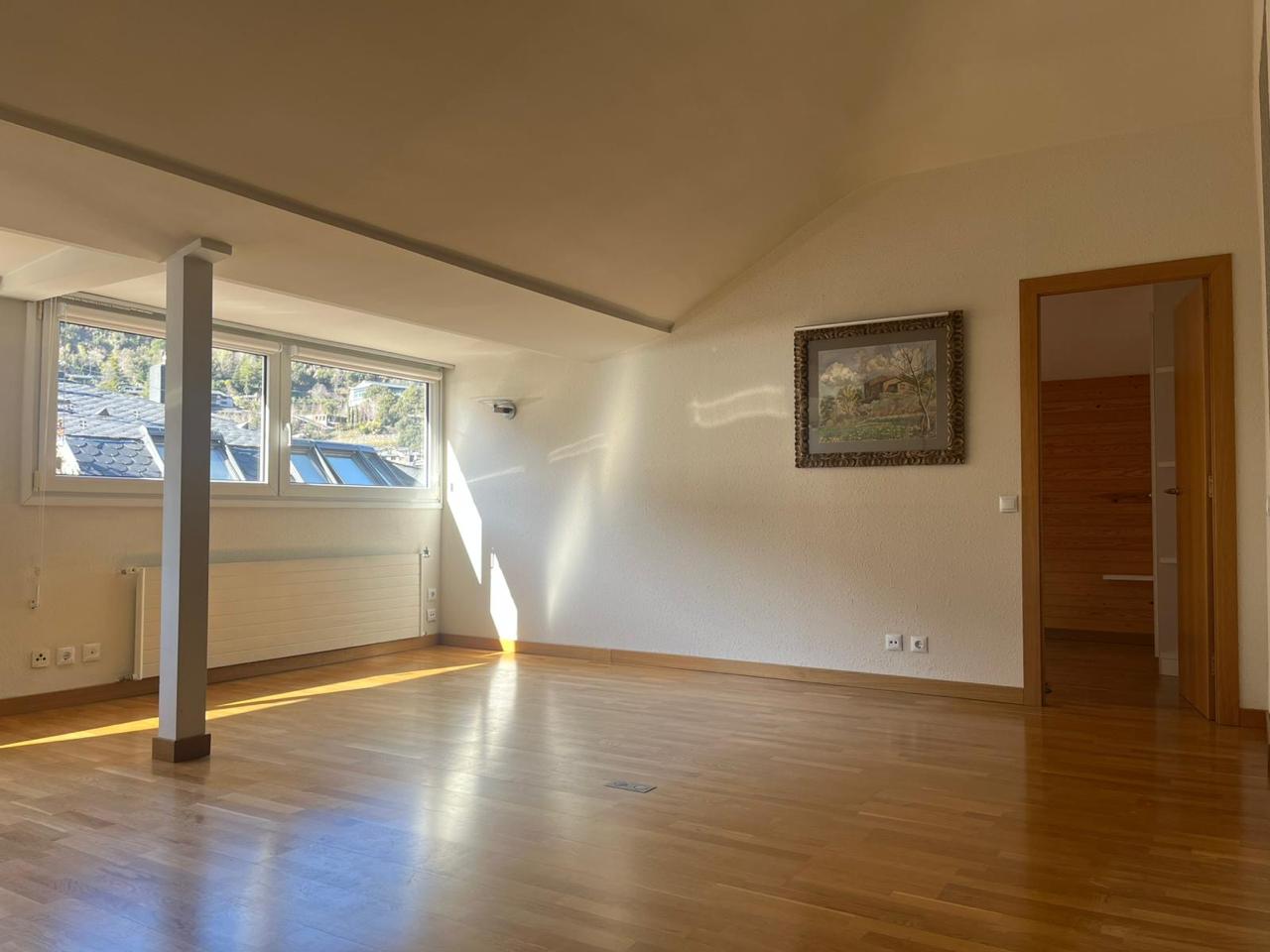 Àtic de lloguer a Andorra la Vella, 5 habitacions, 173 metres