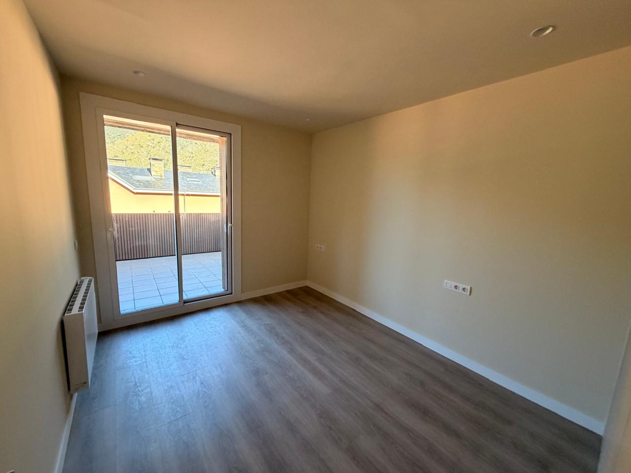 Àtic de lloguer a Encamp, 3 habitacions, 130 metres