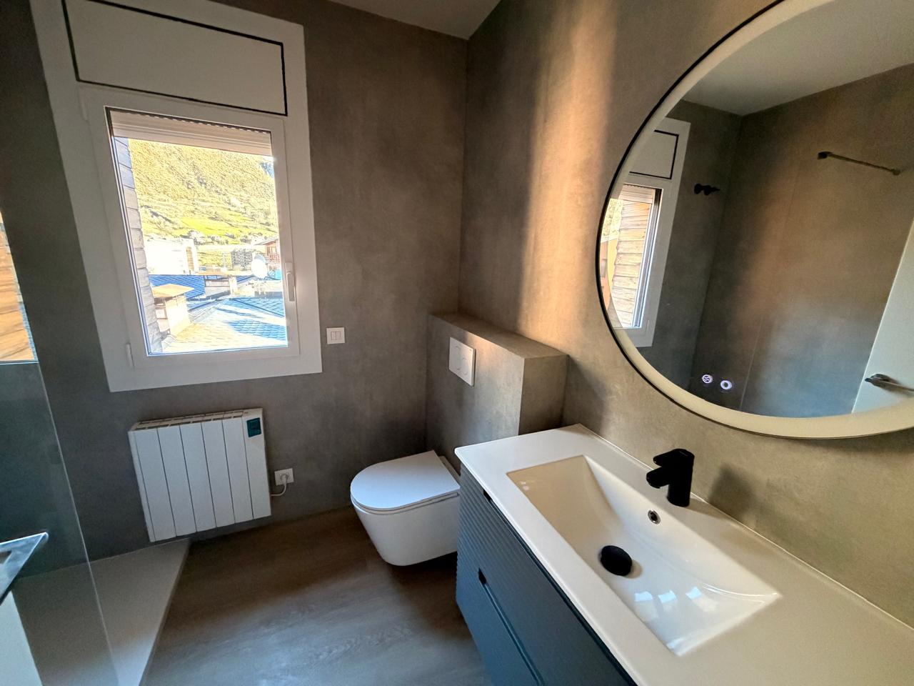 Àtic de lloguer a Encamp, 3 habitacions, 130 metres