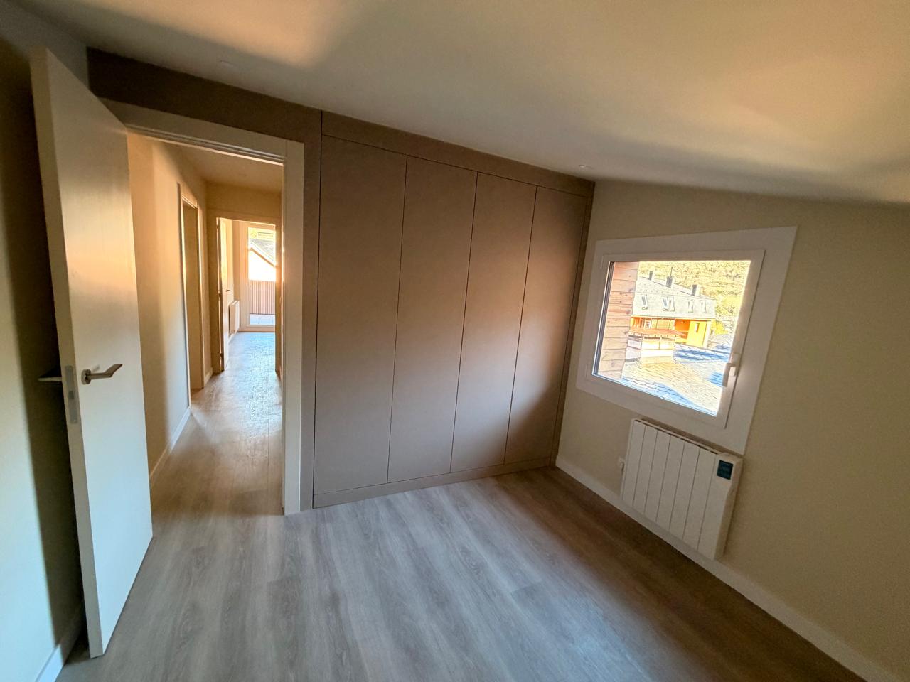 Àtic de lloguer a Encamp, 3 habitacions, 130 metres