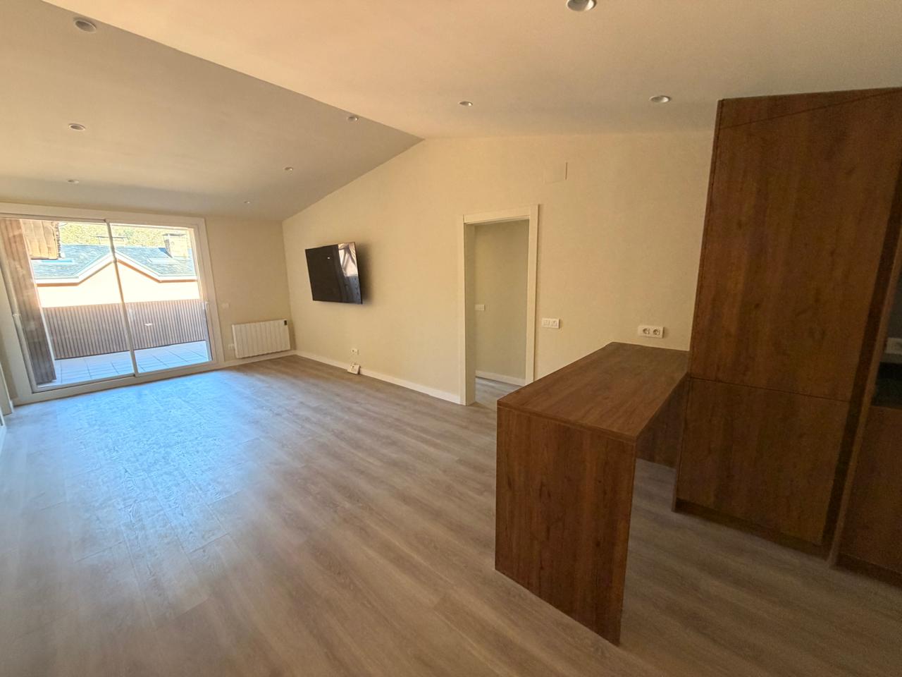 Àtic de lloguer a Encamp, 3 habitacions, 130 metres