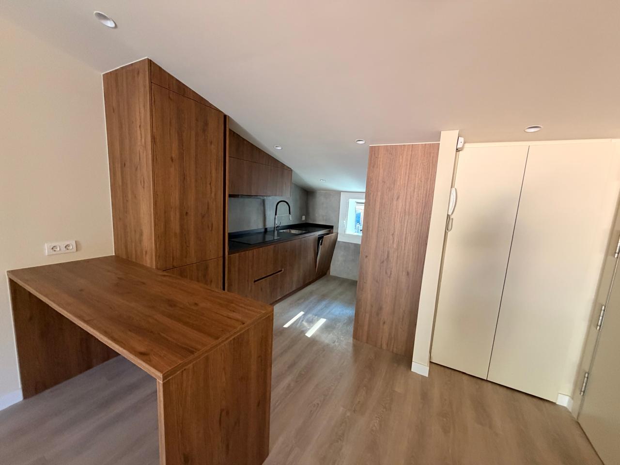 Àtic de lloguer a Encamp, 3 habitacions, 130 metres