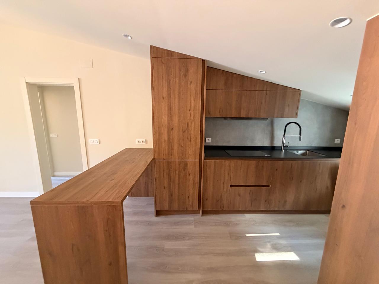 Àtic de lloguer a Encamp, 3 habitacions, 130 metres