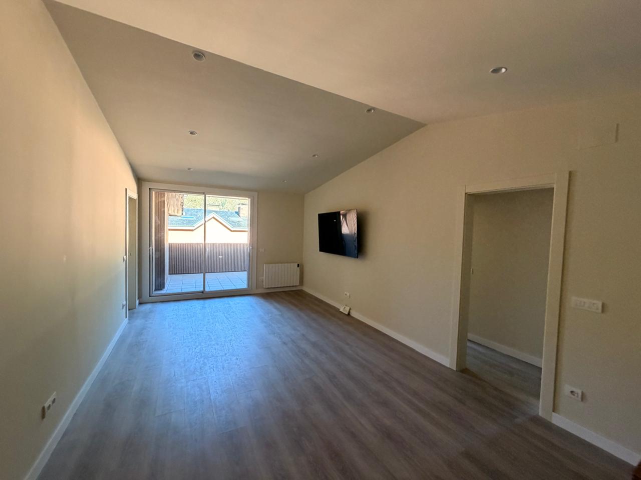 Àtic de lloguer a Encamp, 3 habitacions, 130 metres